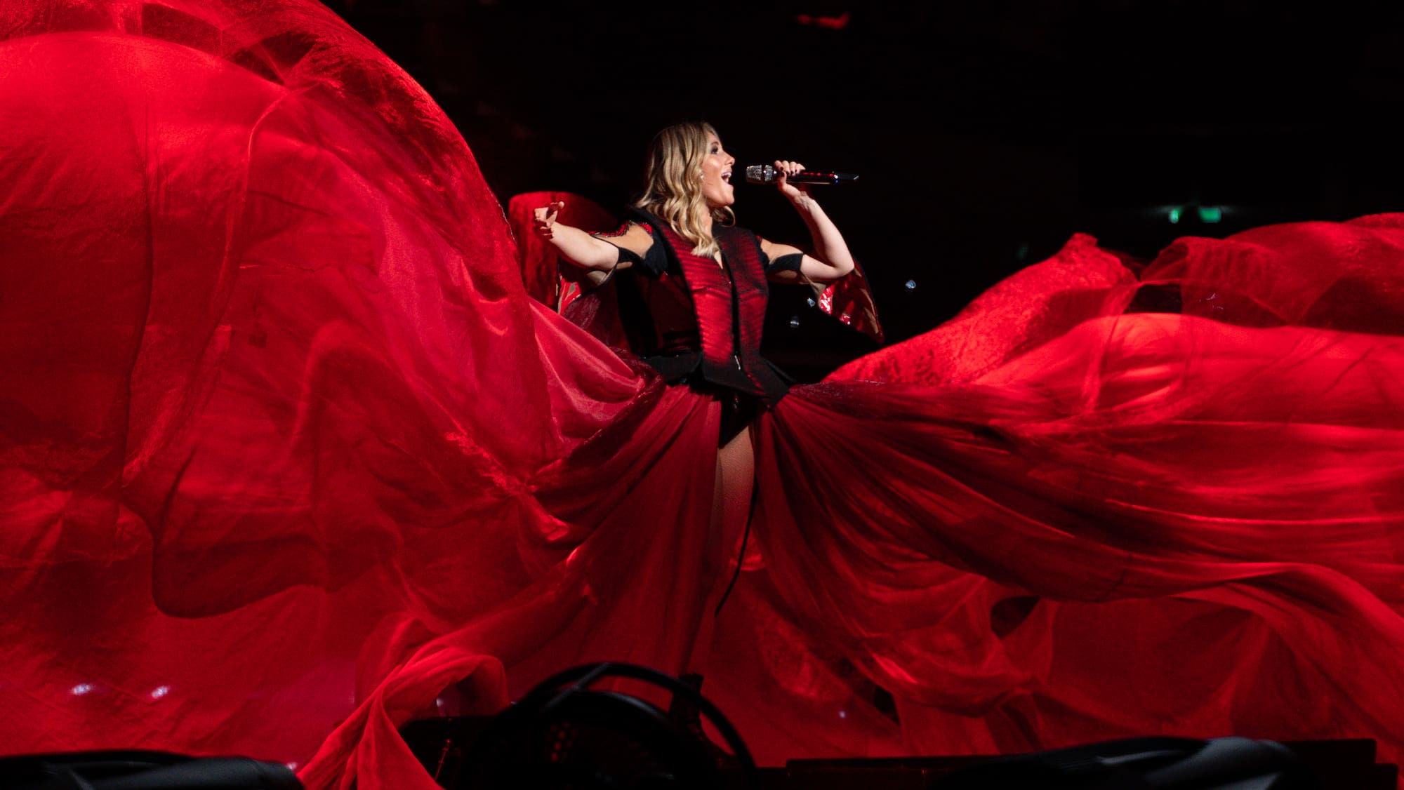Helene Fischer: Das Geheimnis hinter ihrem Wind-Kleid - Blick