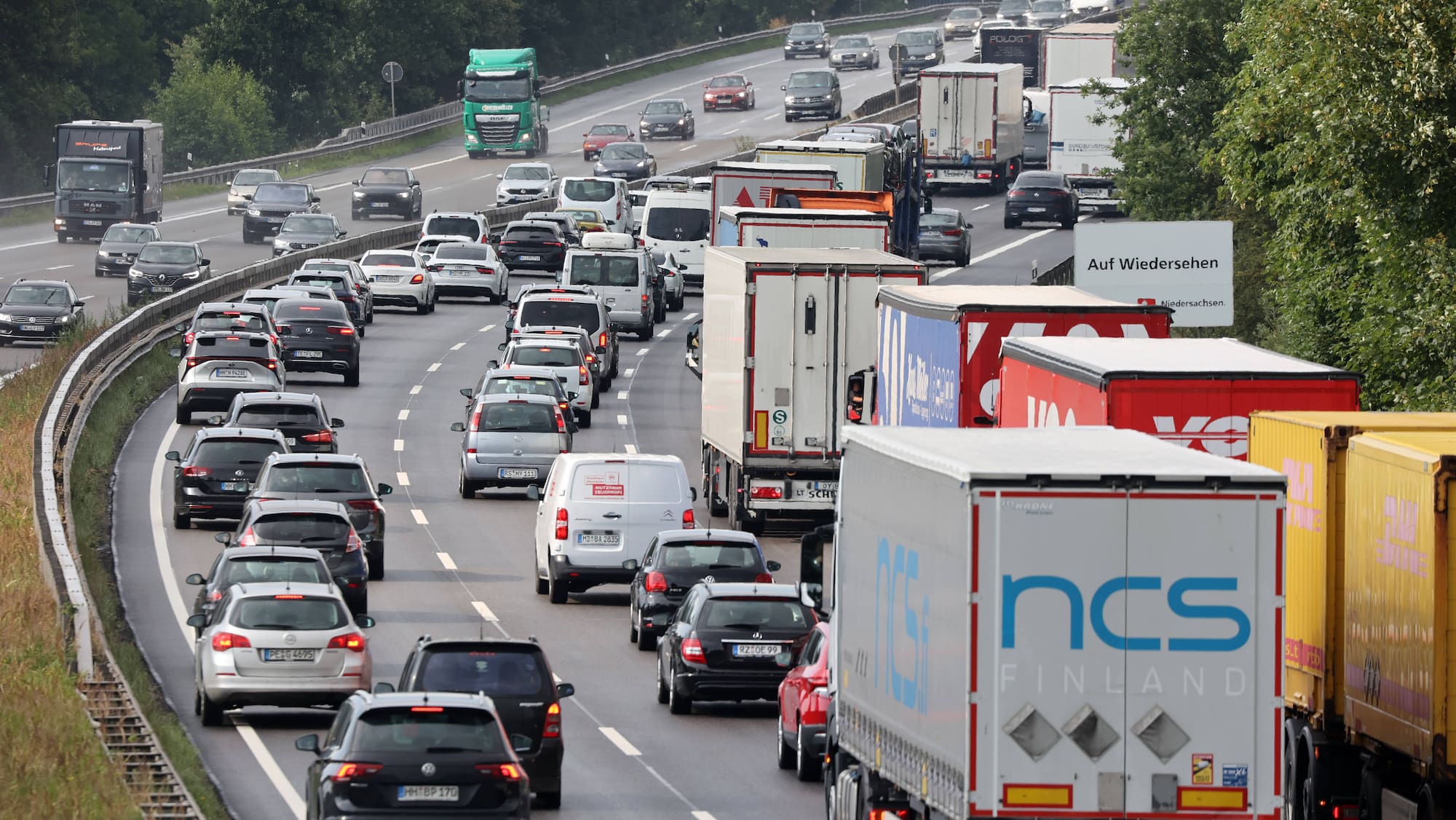 Nationalrat will Autobahn A1 auf mindestens sechs Spuren ausbauen - Blick