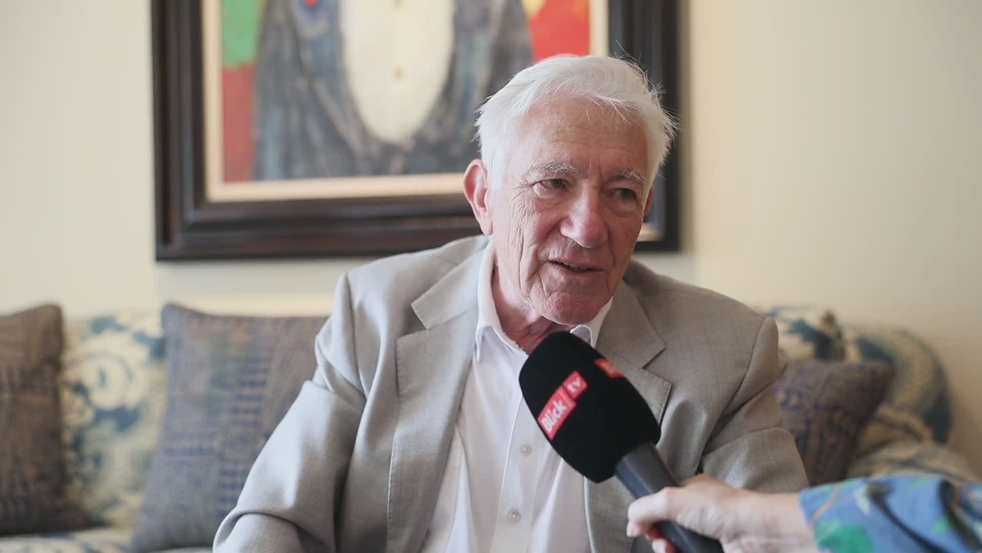 Besuch bei Robert Landau Kunsthändler die Tür zu seiner Villa