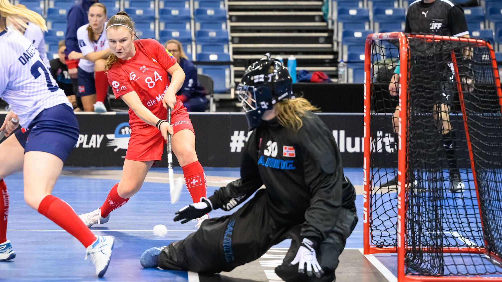 Unihockey Schweizer Frauen gewinnen WMAuftaktspiel gegen Norwegen Blick