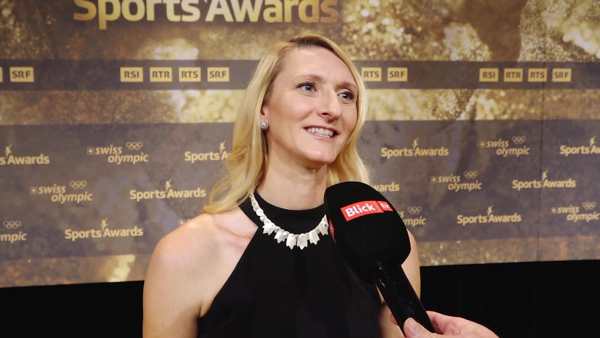Sports Awards Welcher Kambundji W rde Claudine M ller Den Award Geben sports-awards-welcher-kambundji-w-rde-claudine-m-ller-den-award-geben