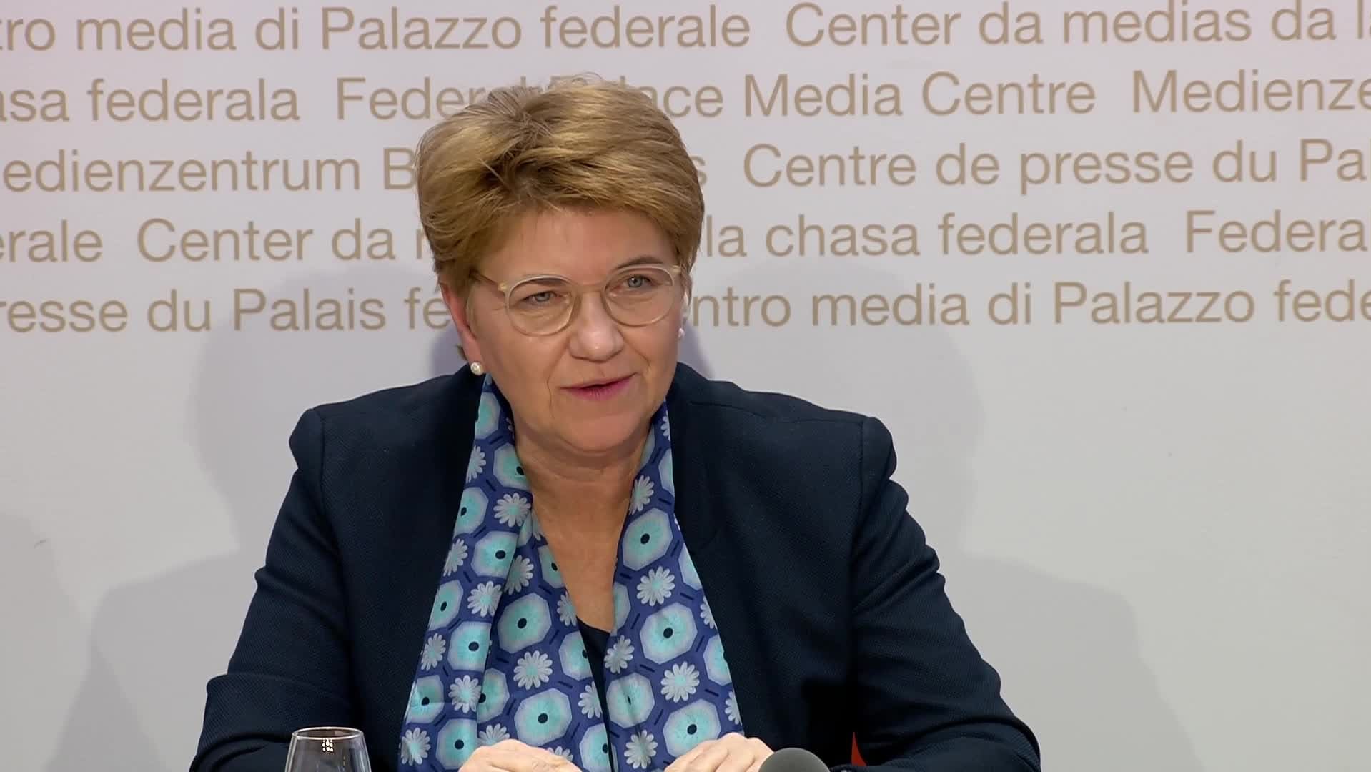 Bundespräsidentin Viola Amherd in Medienkonferenz - Blick