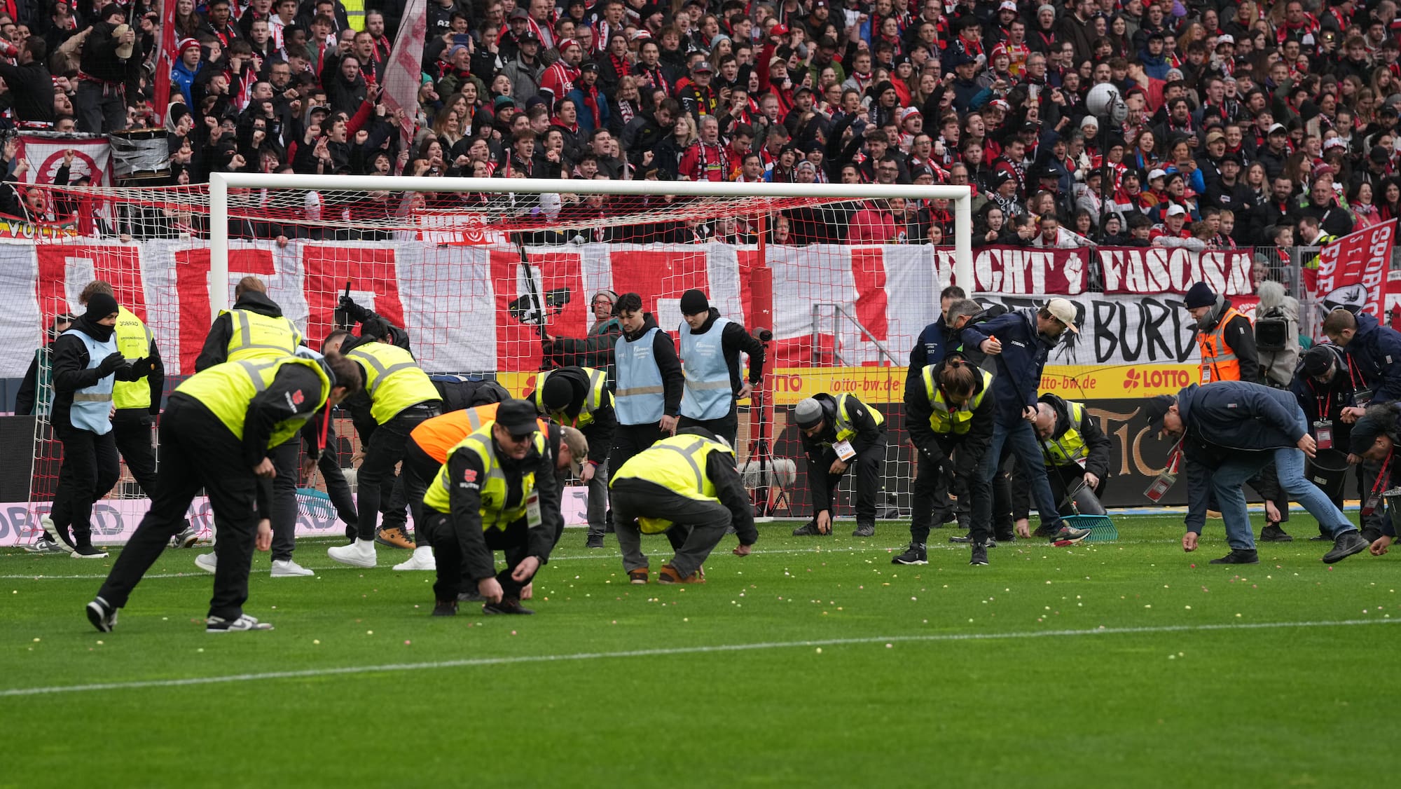 “Normal fan no problem”: League boss is satisfied with curve protests “Normal fan no problem”: League boss is satisfied with curve protests