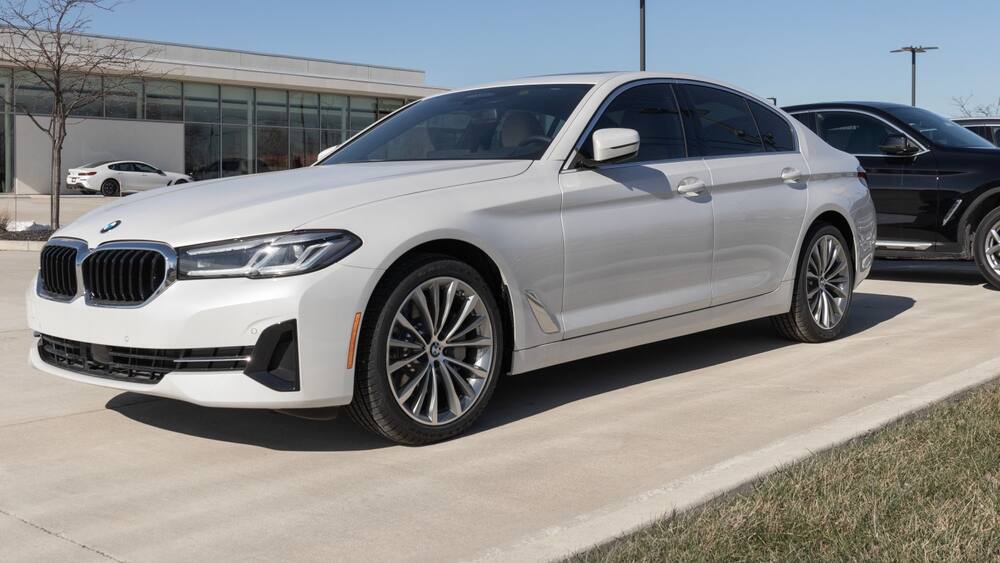 93 km/h zu schnell: Raser-BMW wird doch nicht versteigert - Blick