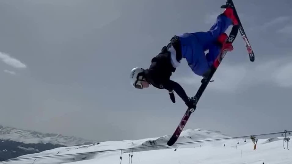 Lars Ruchti Ski-Freestyler Andri Ragettli zeigt neuen Trick mit nur einem Ski - Blick