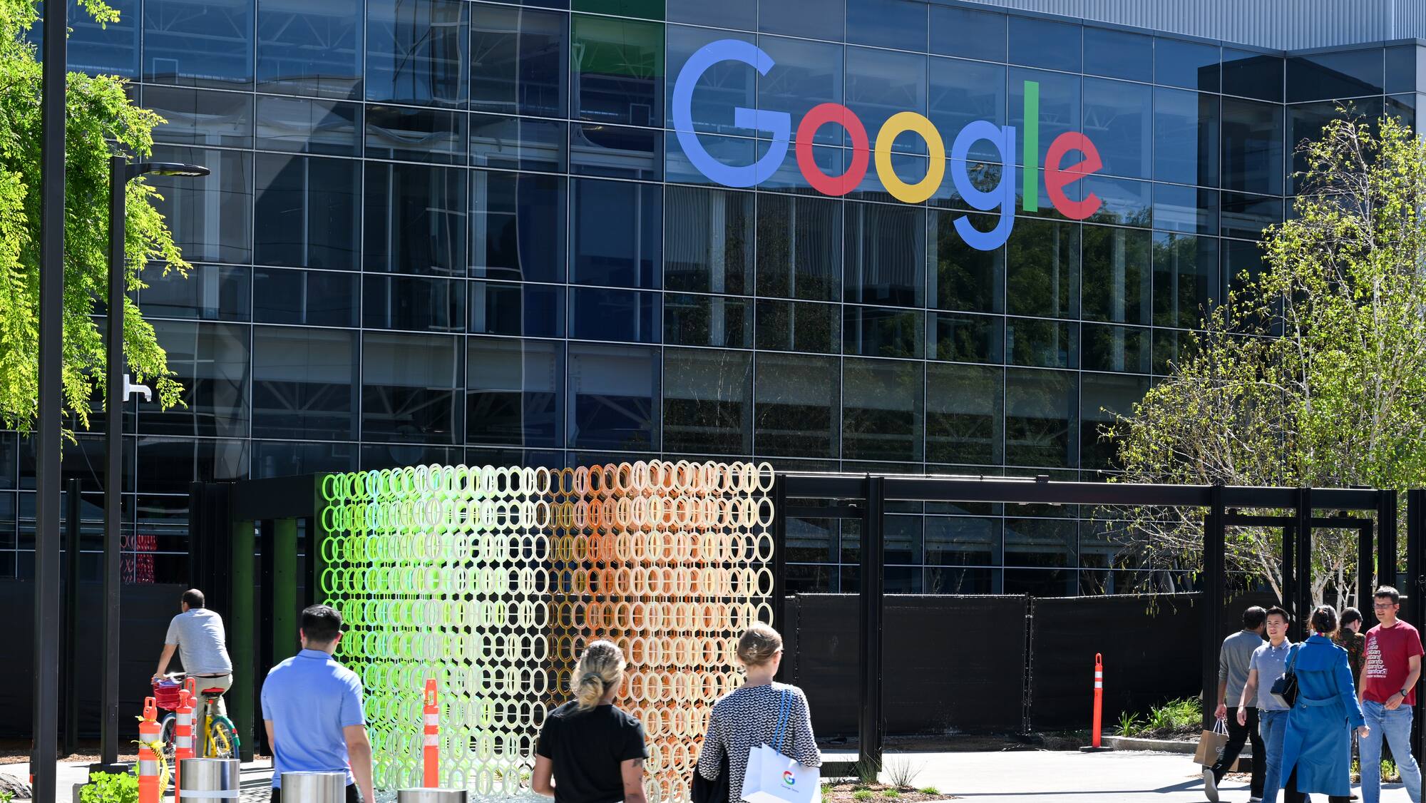 Google entlässt 28 pro-palästinensische Mitarbeiter - Blick