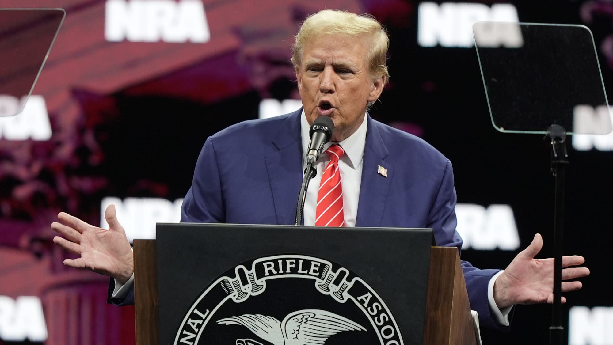 Trump greift Präsident Biden scharf an - Blick