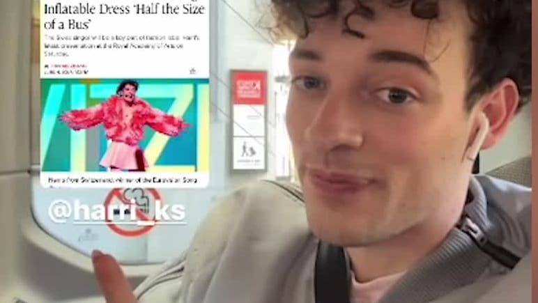 Nemo ist in London auf einem Bus zu sehen Blick