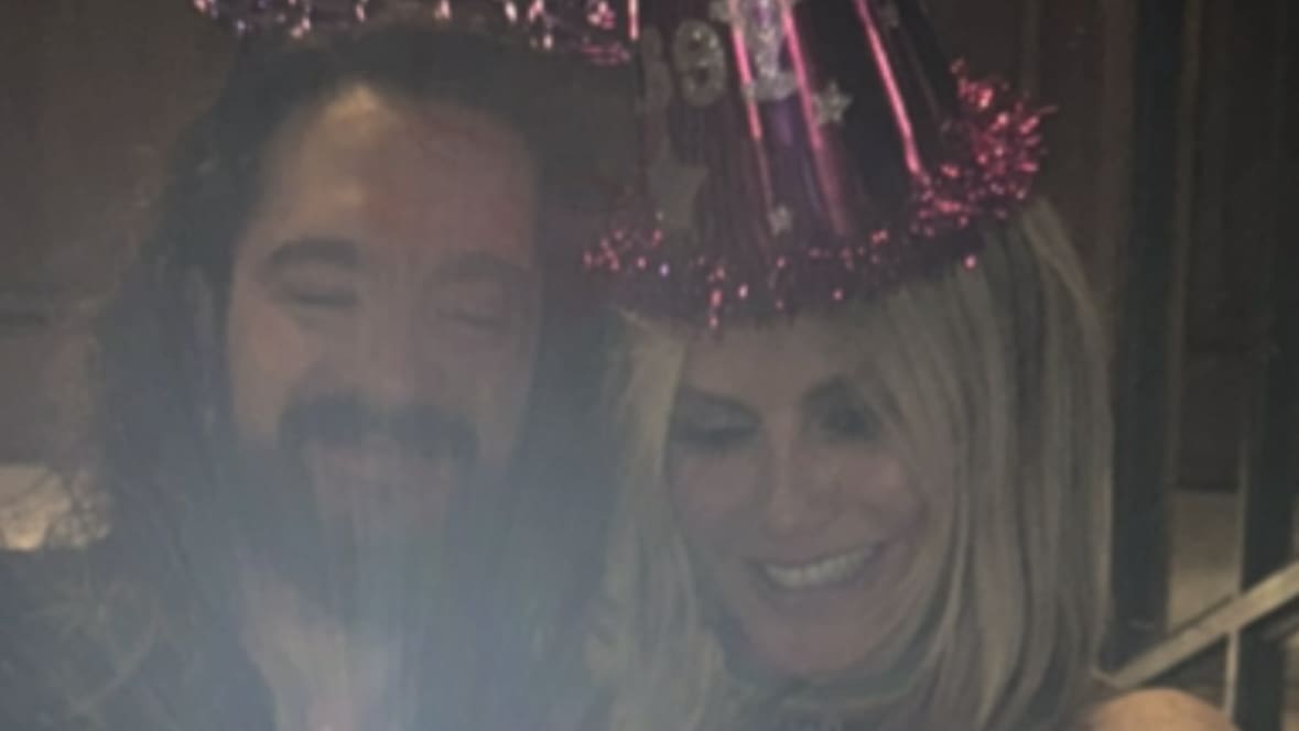 Promis feiern Silvester 2025: Ein Blick in die glamourösen Partys und ruhigen Momente