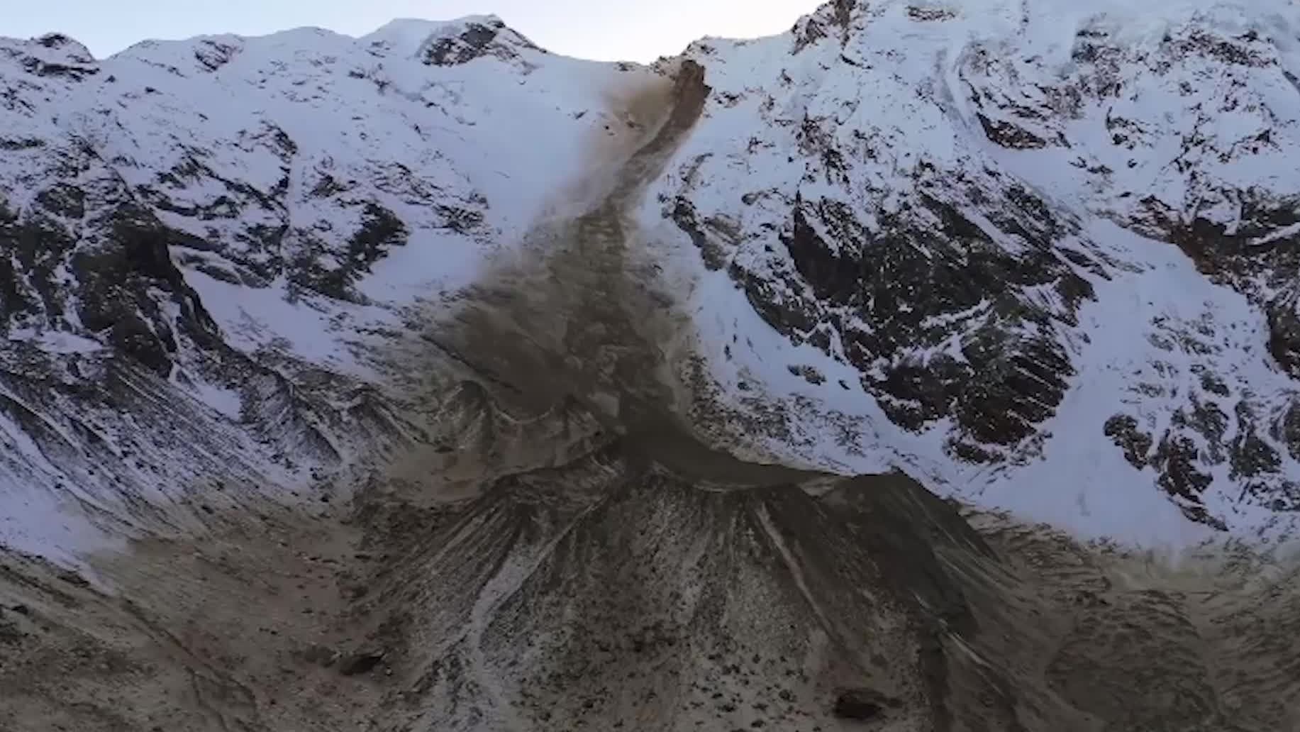 Grosser Felssturz am Monte Rosa auf der italienischen Seite - Blick