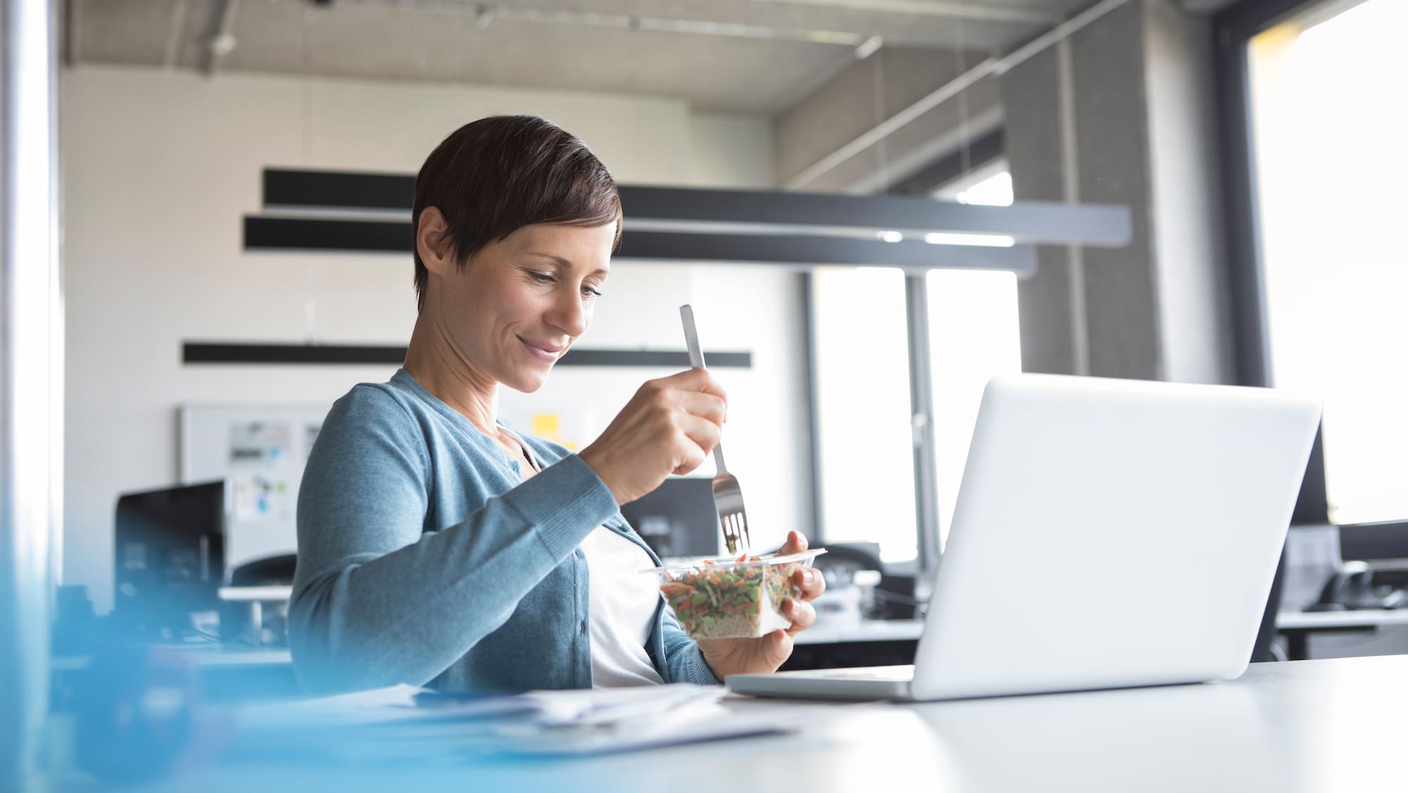 Gesund ohne Kochen: Der 1-Tagesplan für Vielbeschäftigte von Experten