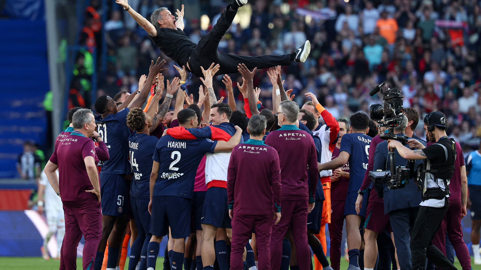 PSG krönt sich zum 13. Mal: Paris Saint-Germain ist französischer Meister!