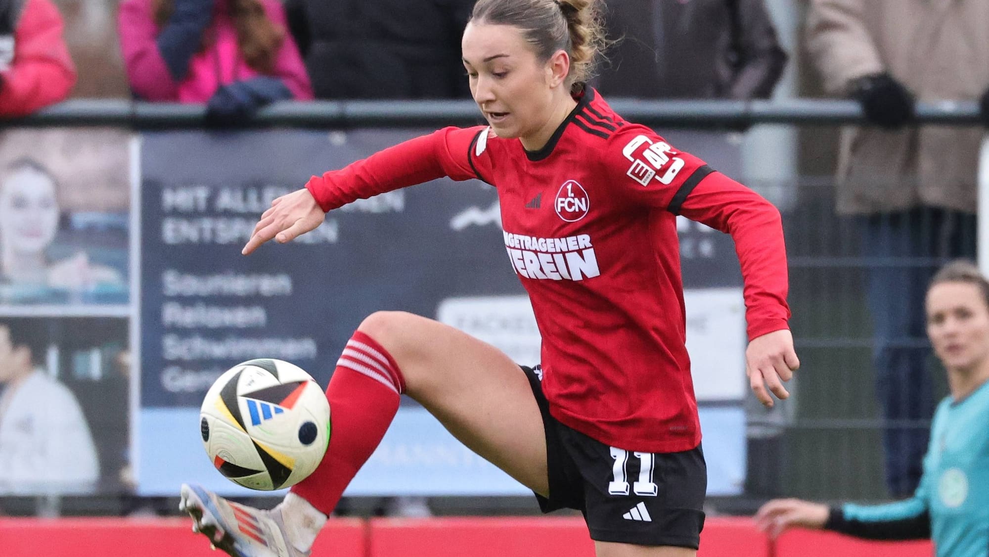 Frauen-Fussball im Ausland: Wälti und Co. - Wie geht es unseren Schweizer Fussballerinnen?