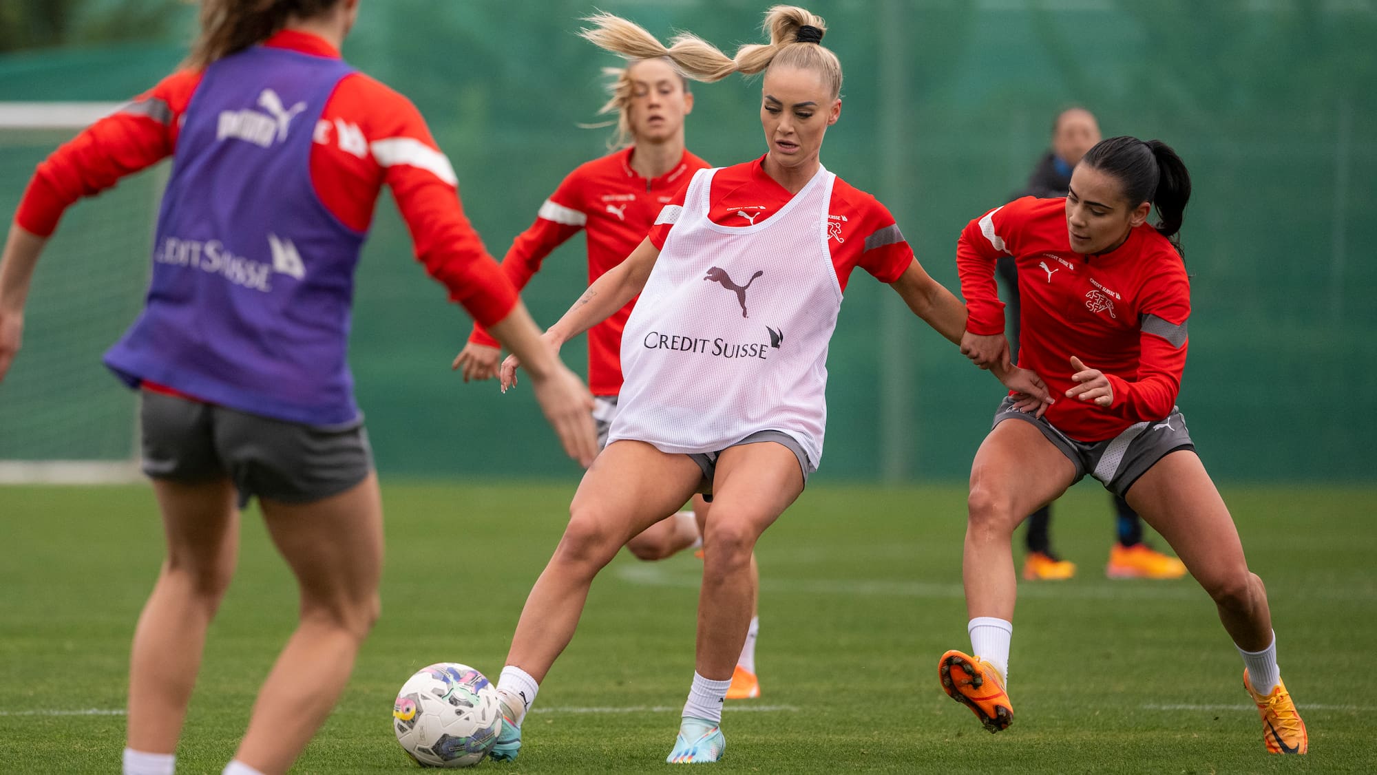 EM-Countdown: Lehmann und Terchoun im Fokus – Die Schweizer Frauen-Nationalmannschaft stellt sich den Fragen!