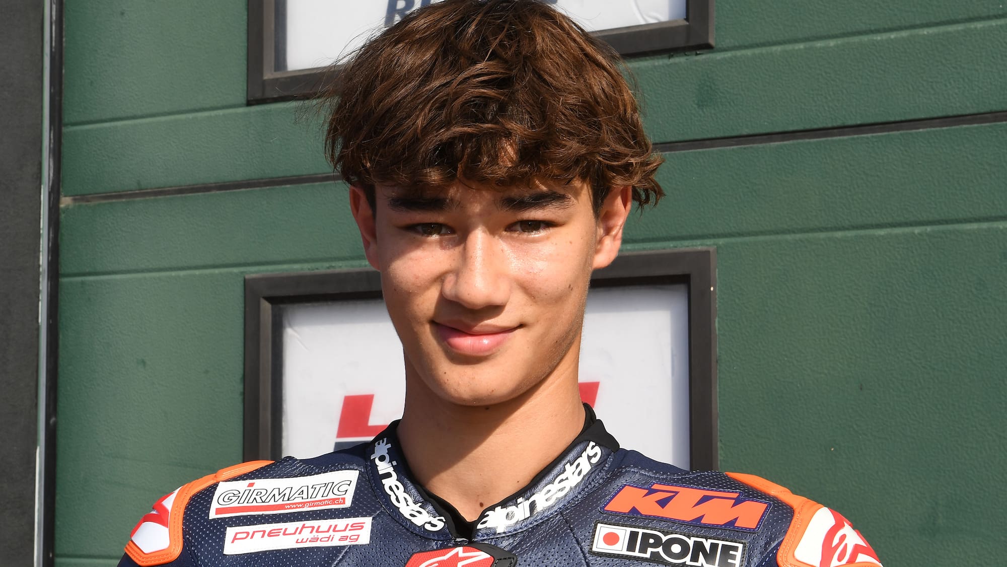 Moto3 Sachsenring: Schweizer Talent Lennox Phommara springt für verletzten Teamkollegen ein – Debütrennen!
