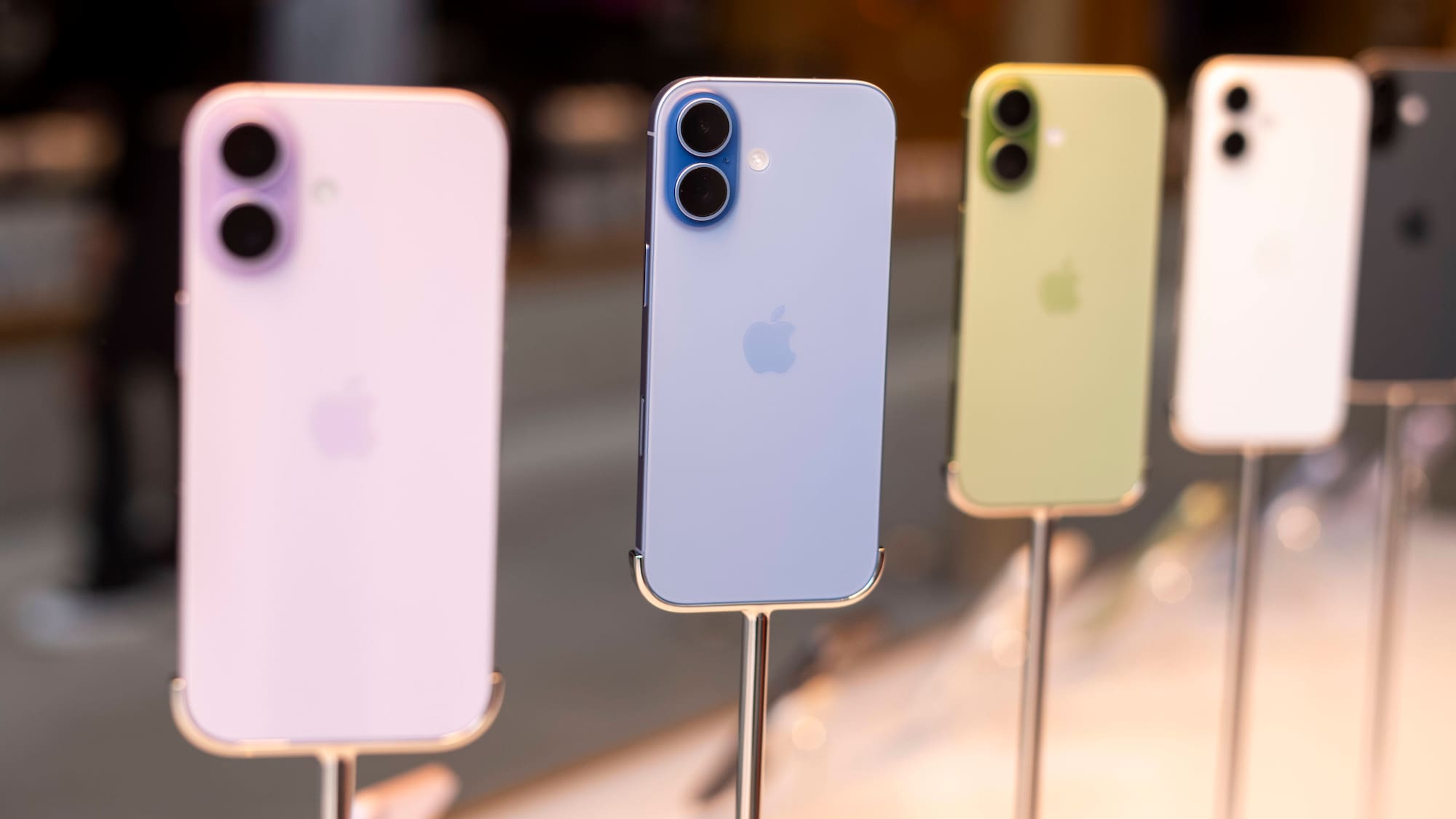 Photo: Blick Apple zeigt Basismodell von iPhone 18 nicht im September