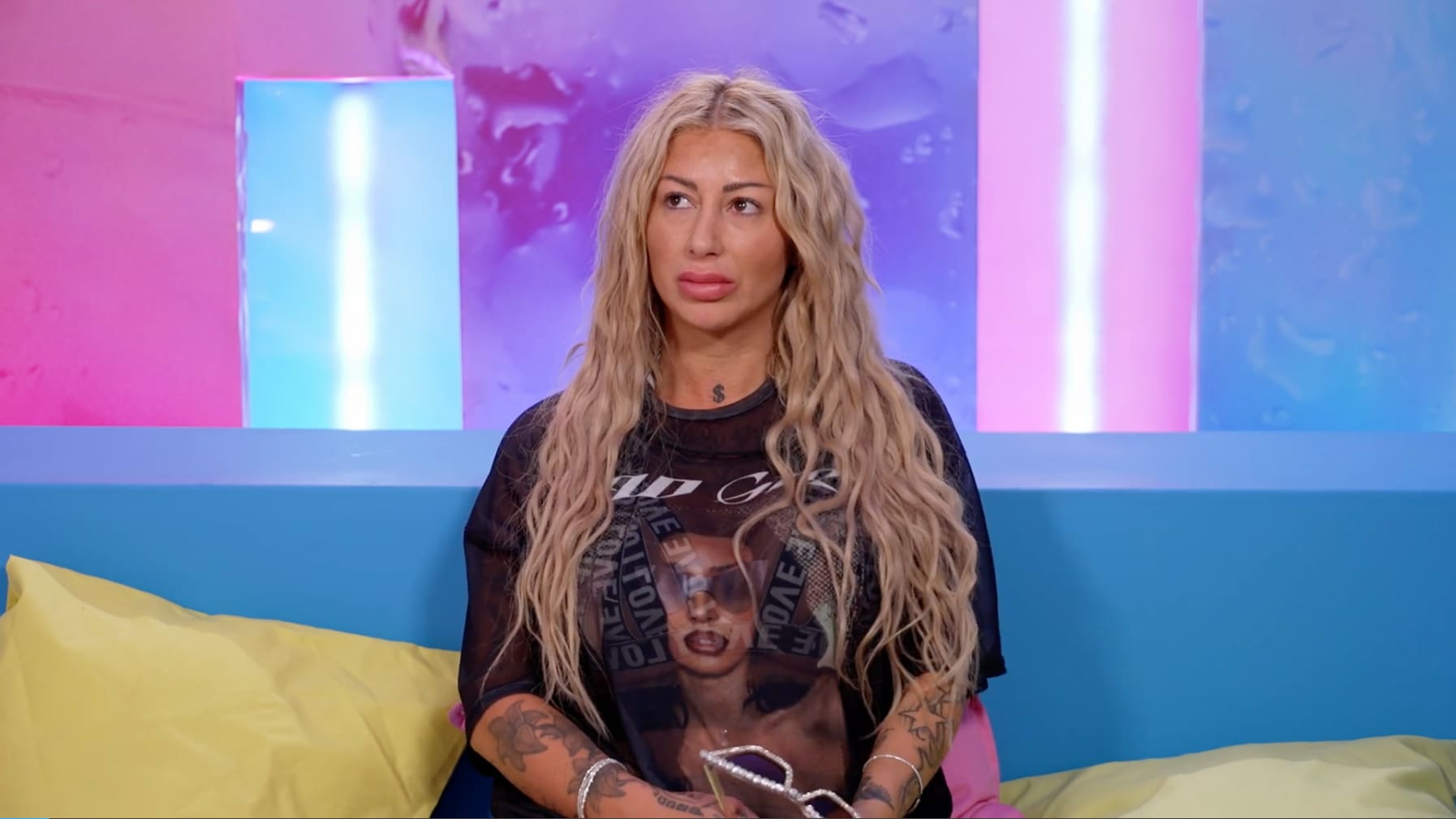 Nach Sex Skandal Jetzt Spricht TV Star Bellydah Blick nach-sex-skandal-jetzt-spricht-tv-star-bellydah-blick