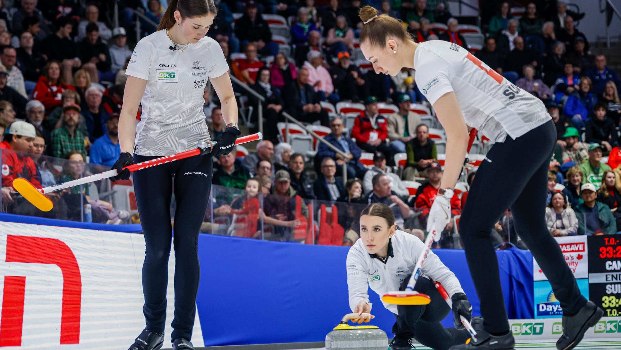 Fabienne Rieder Curling-WM in Calgary: Schweizerinnen bezwingen Norwegen - Blick