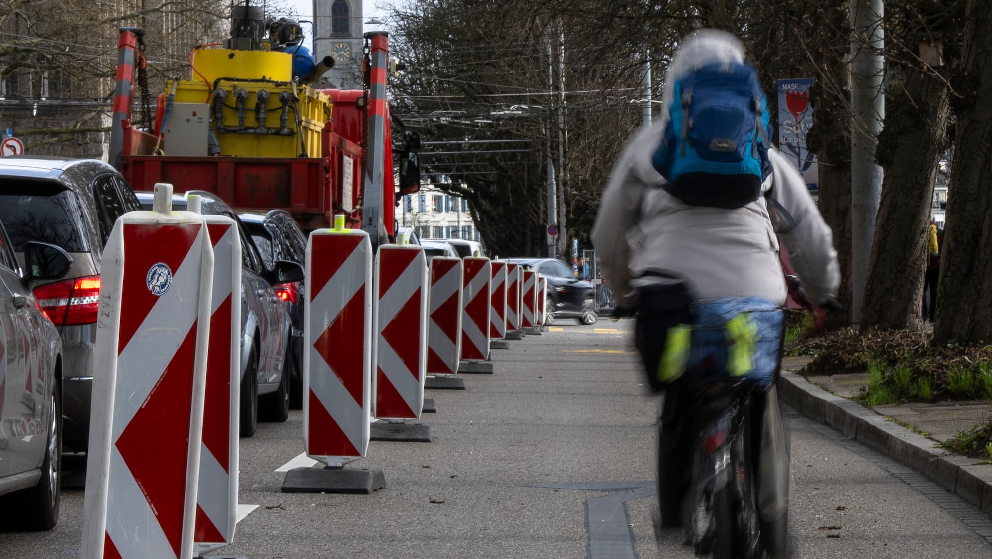 Irre Veloweg-Posse in Zürich