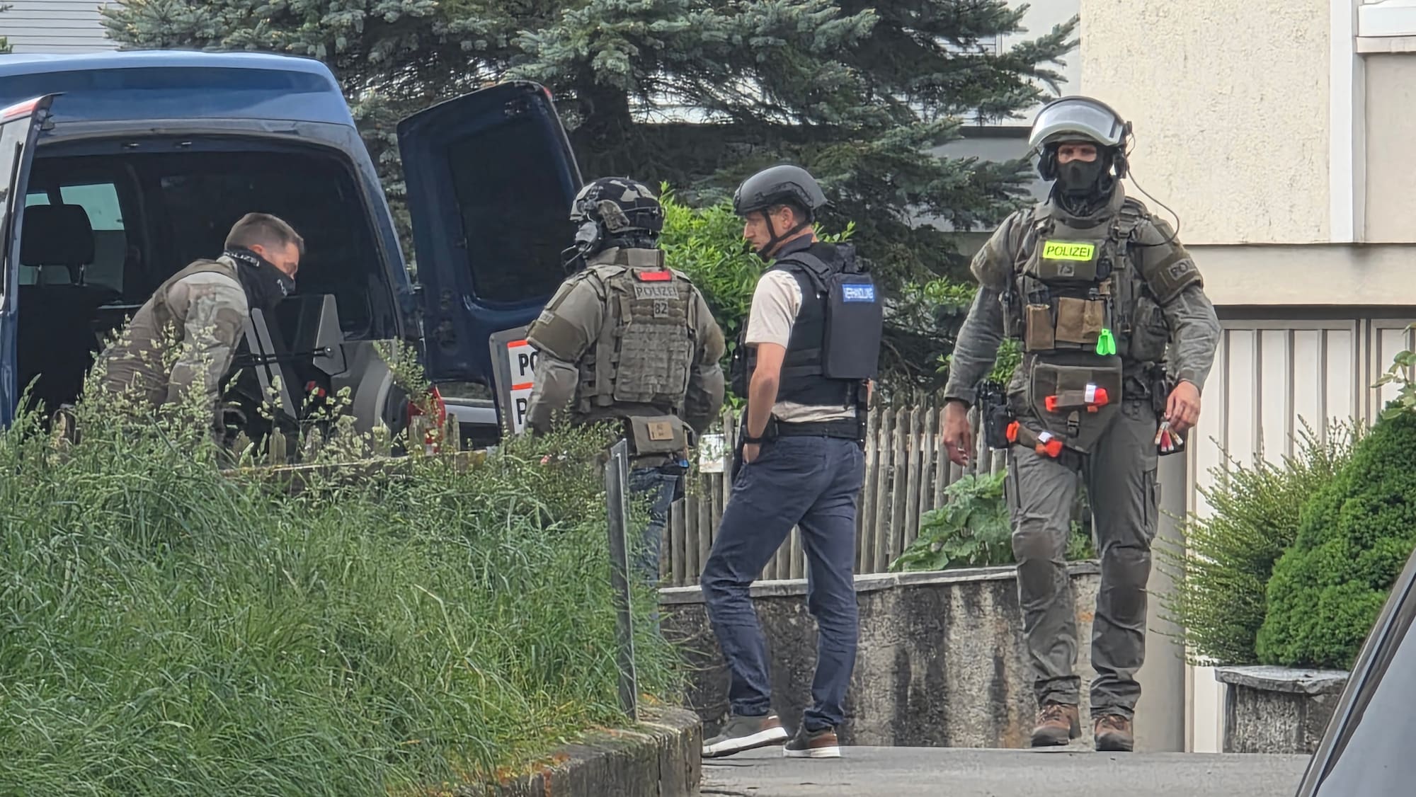 Bewaffneter Mann in Romanshorn nach fünfstündigem Einsatz festgenommen — image 2