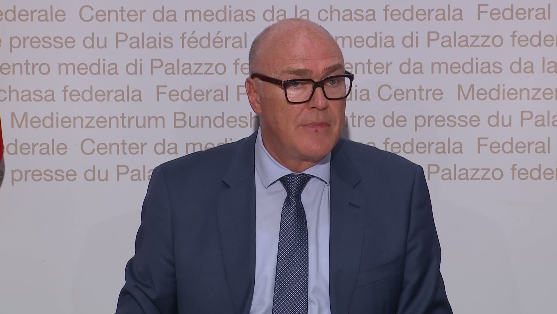 Armee-Finanzen: Verteidigungsminister passt MwSt.-Vorlage an