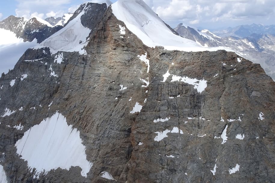 Bergsteiger rutscht aus und stürzt 300 Meter in den Tod