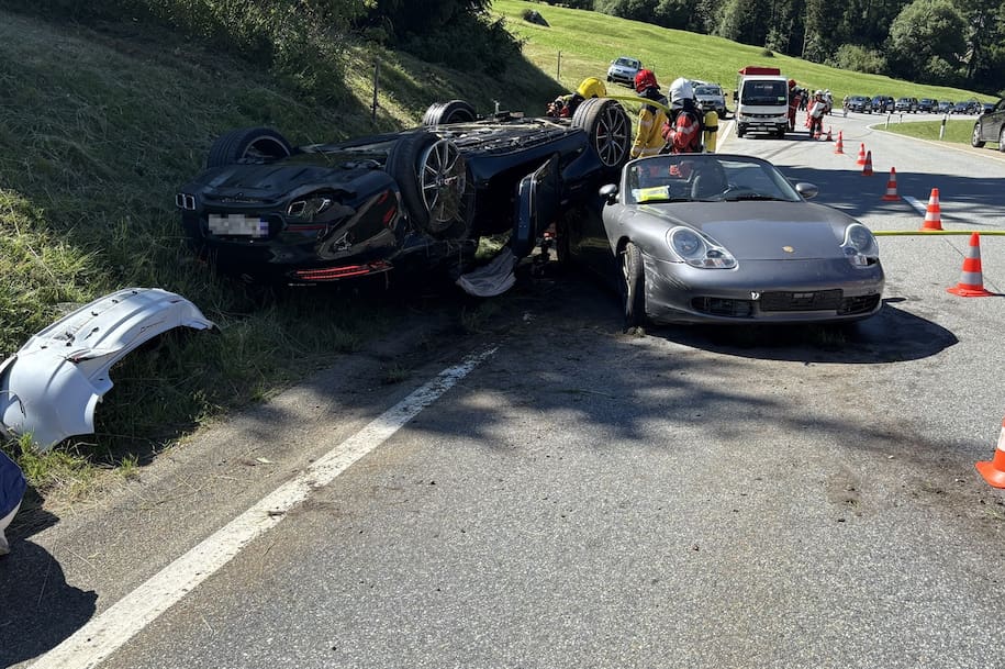 Unfall in Vicosoprano GR – Porsche Cabriolet beteiligt