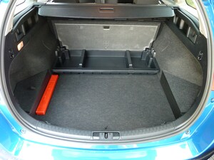 Toyota Auris Touring Sports 1 8 Hybrid Der Stille Schaffer Blick