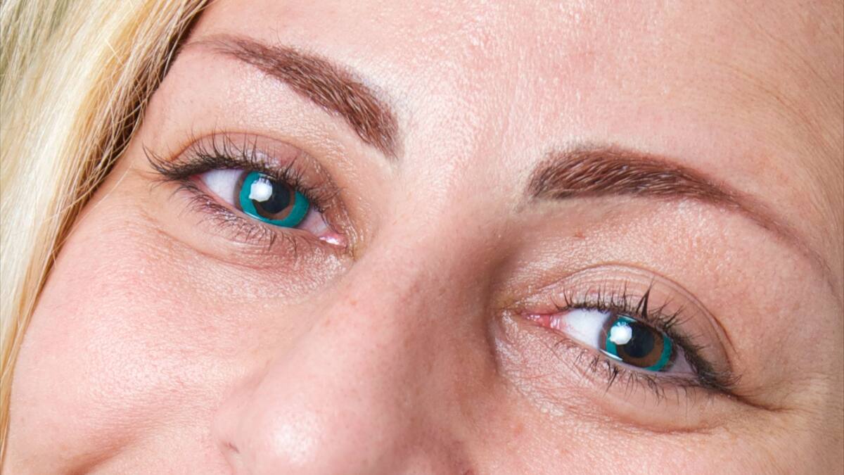 Hanya Guckt Jetzt Grun Schweizerin Mit Augenfarben Op Blick