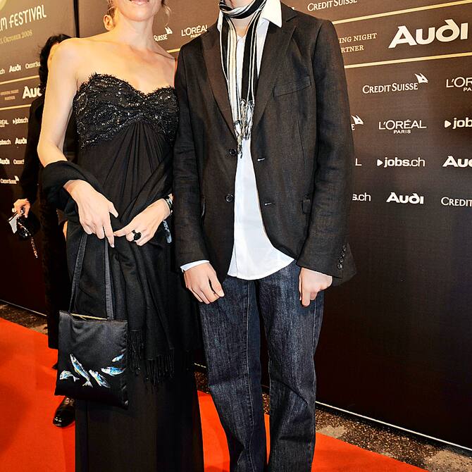 Get Generationenwechsel Bei Tatort Mama Ist Raus Er Will Rein For iPhone Wallpaper Generationenwechsel Bei Tatort Mama Ist Raus Er Will Rein HD