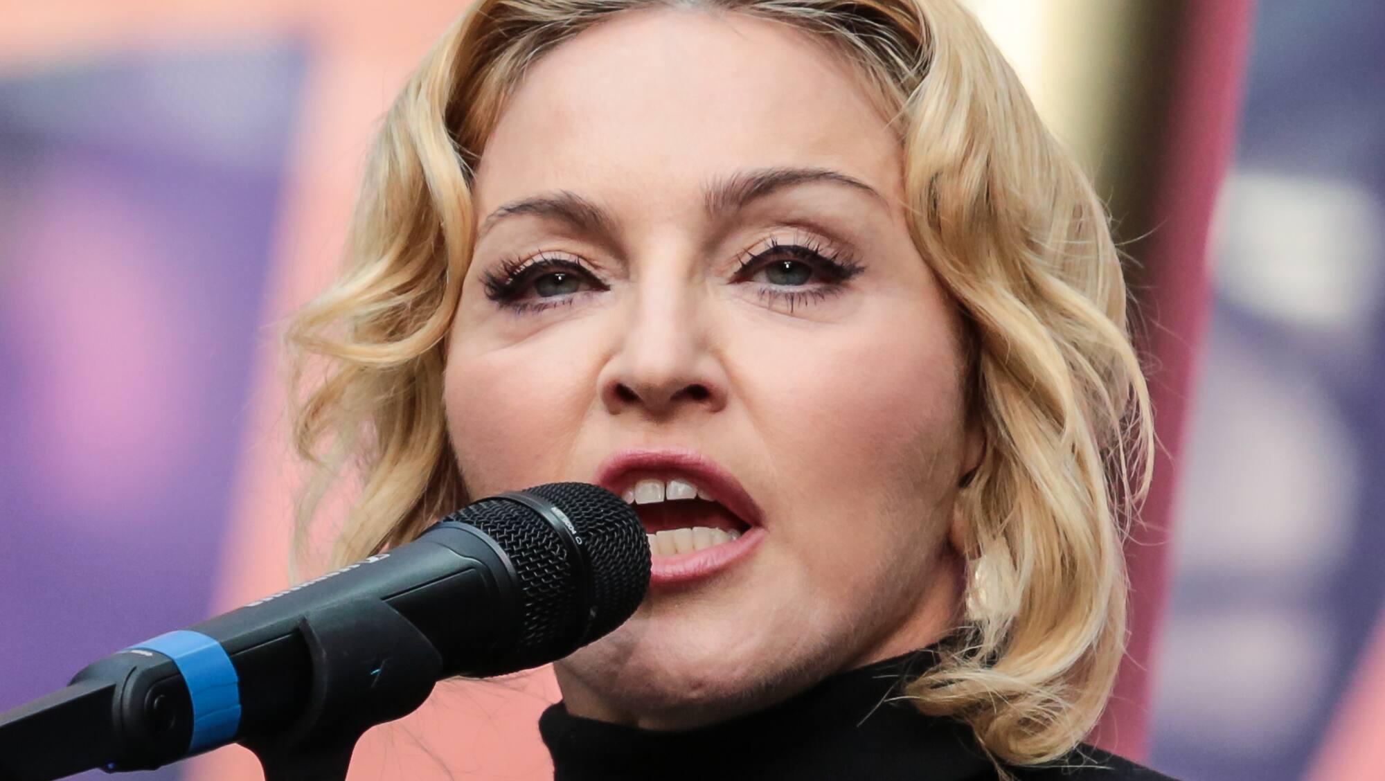 Schöne Bescherung Songs von Madonna im Netz Blick