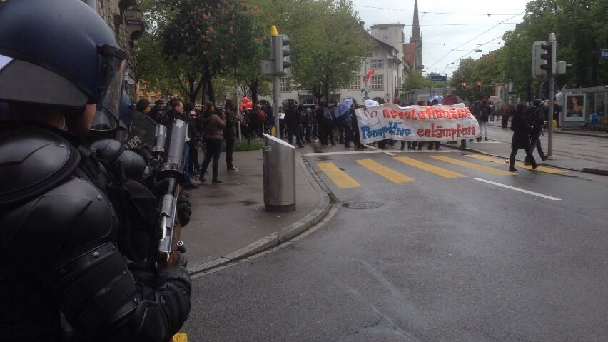 Polizei ist zufrieden: 58 Festnahmen bei 1.-Mai-Demo in Zürich - Blick