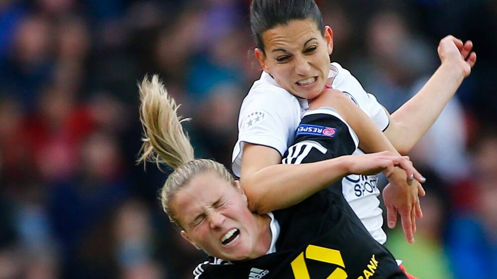 Macht Es Ihr Lichtsteiner Nach Schweizerin Gewinnt Mit Frankfurt