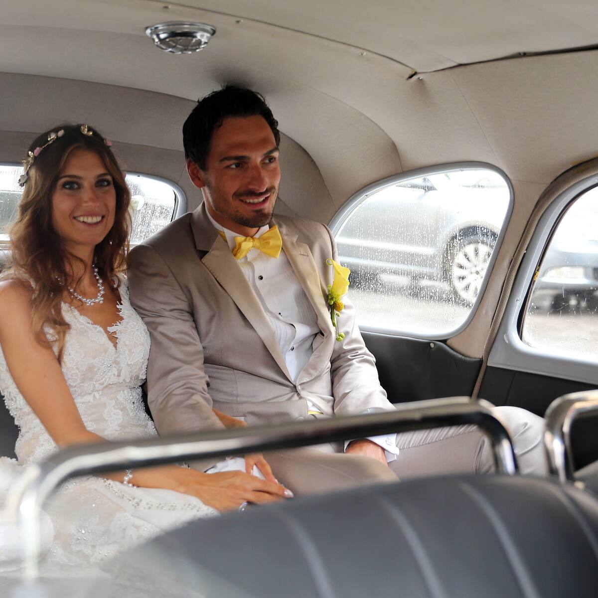 So Suss Mats Hummels Und Cathy Fischer Feiern 1 Hochzeitstag