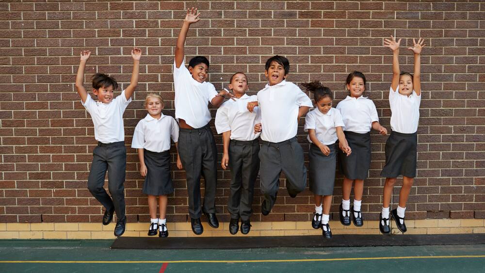 Soll Schuluniform Zuruck Einheitskleidung In Den Schulen Blick