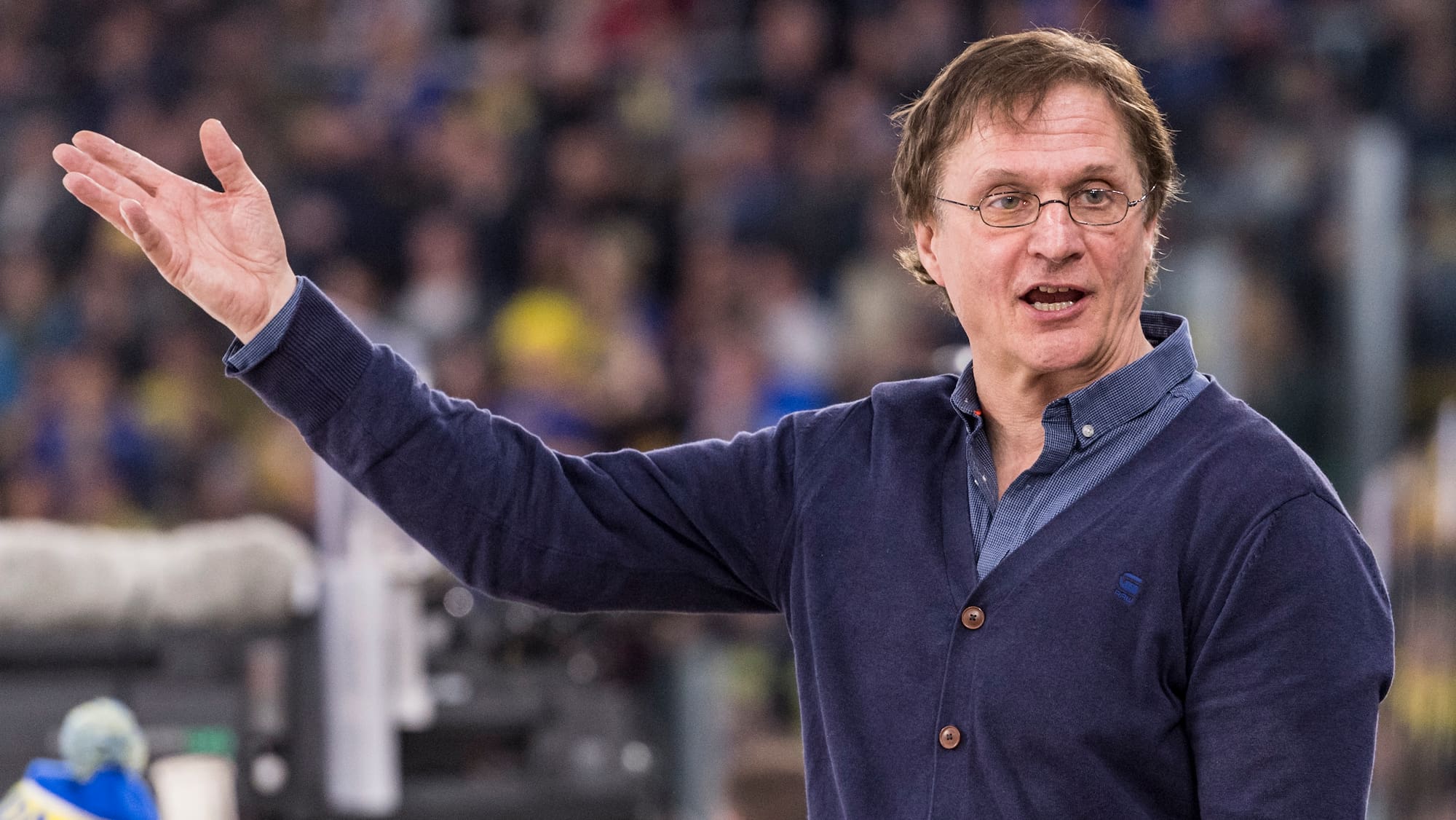 Eishockey-Legende Arno Del Curto: Das Geheimnis hinter dem Erfolg Schweizer Coaches