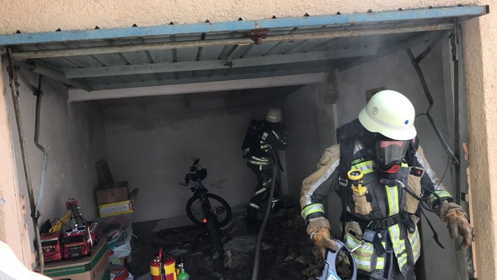Um Spinne zu töten: Deutsche zündet Garage an - Blick
