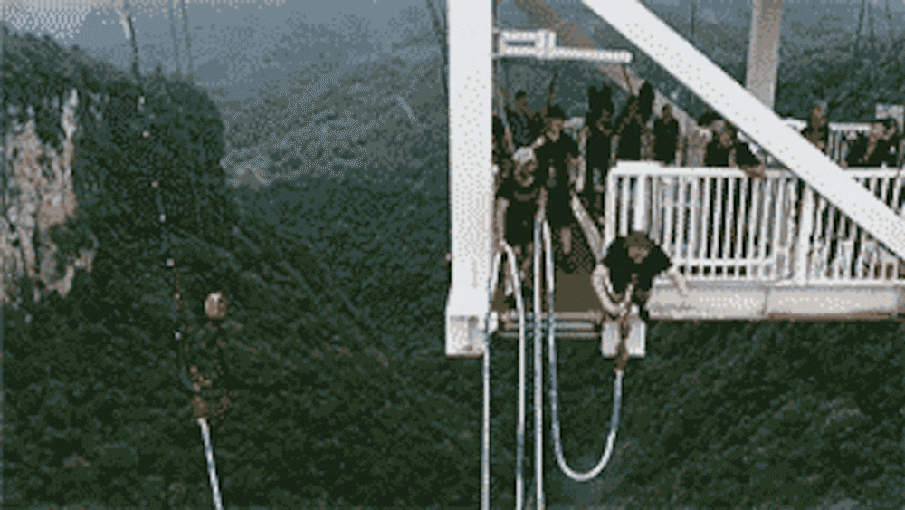 260 Meter in die Tiefe Höchster BungeeJump der Welt gibt es in China