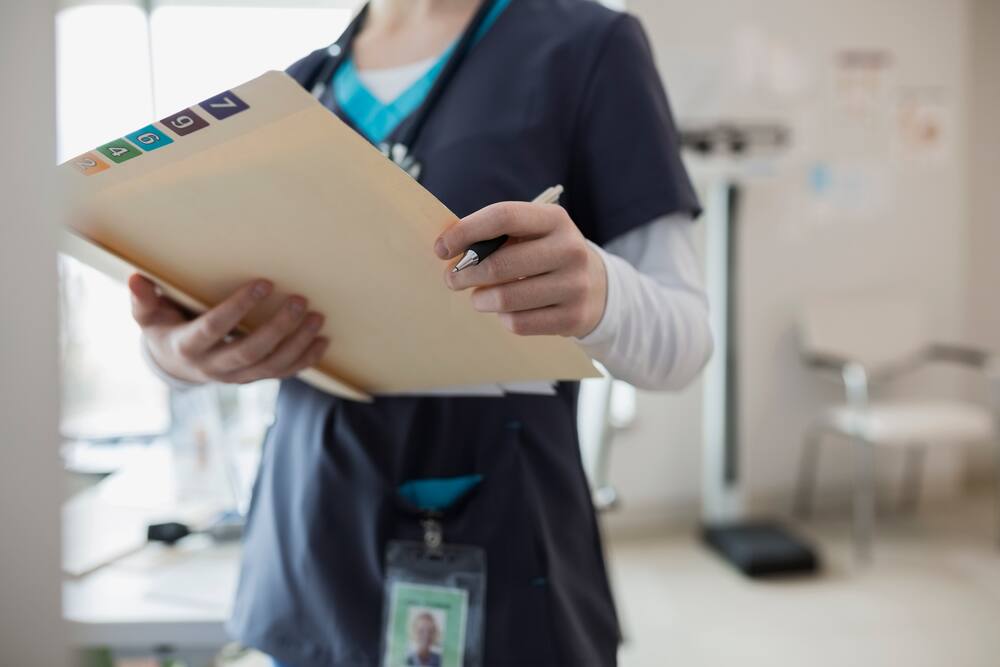 Datenschutz in der Arztpraxis: Bitte diskreter, Herr Doktor! - Blick