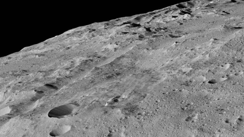 Raumfahrt: «Dawn» funkt schärfste Bilder vom Zwergplaneten Ceres - Blick