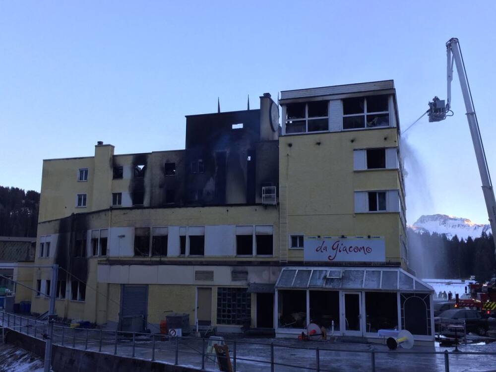 Suche nach Gäste-Tresoren wird überwacht: Rückbau von Posthotel Arosa ...