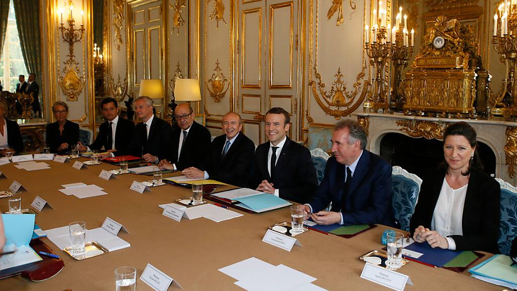 Frankreich-Regierung: Macrons Kabinett findet Anklang - Blick